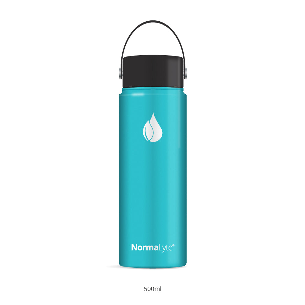 Vacuum insulated sports drink bottle from Normalyte in aqua color that holds 500ml